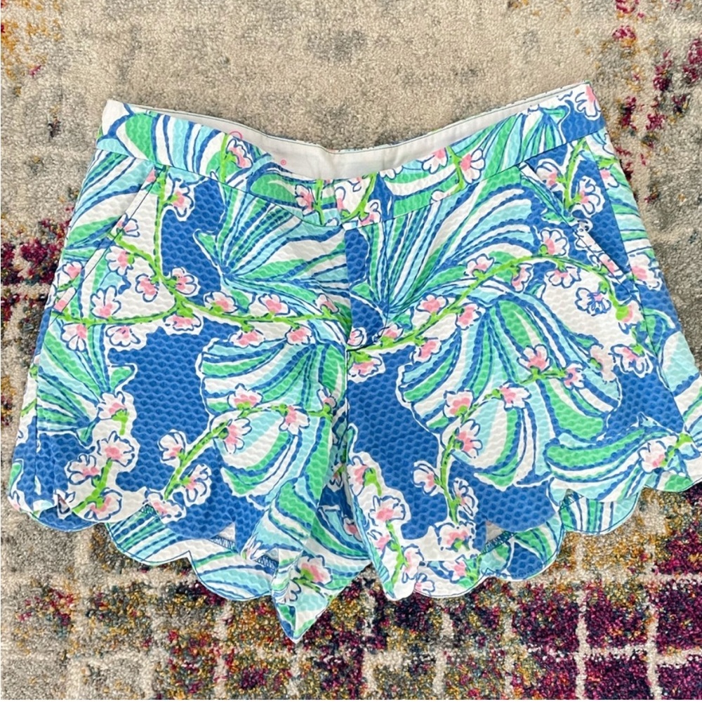 Lilly Pulitzer buttercup shorts size 4